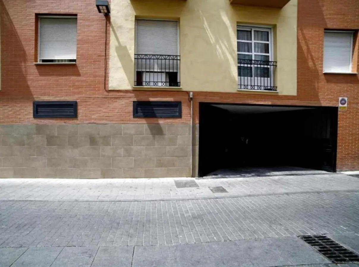 Sunlit Apartment Casa Bonita With Free Parking Málaga