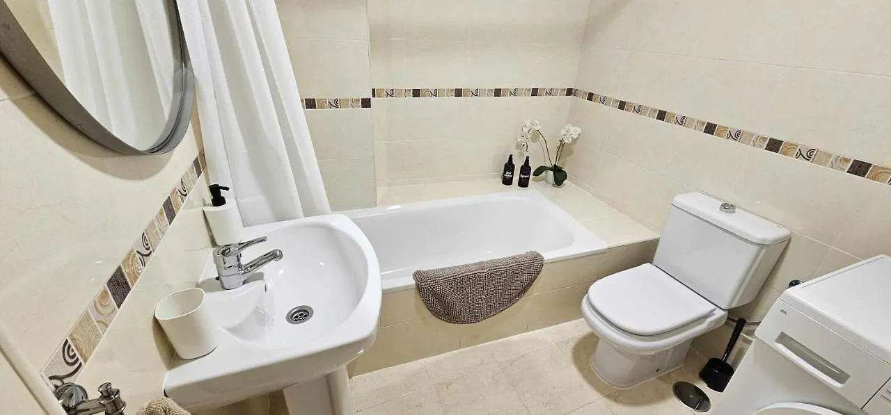 Sunlit Apartment Casa Bonita With Free Parking Malaga Spain
